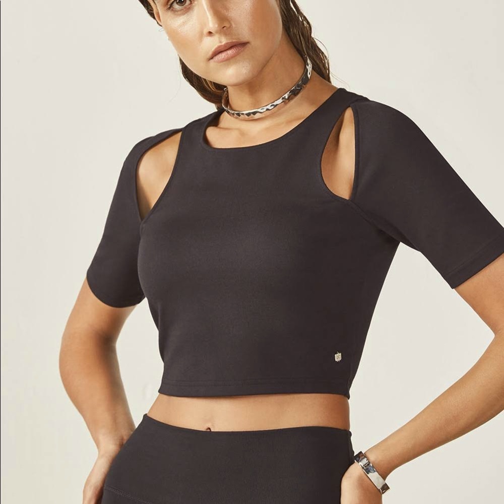 NWT Fabletics Eva Midi top. Size S. Brand new, never worn. Black.